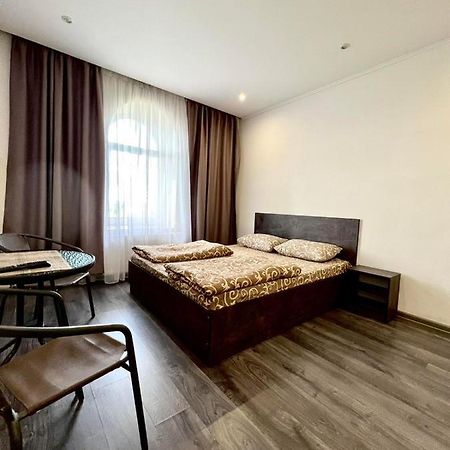 Нові Апартаменти 83 Ivano-Frankivsk Exteriér fotografie