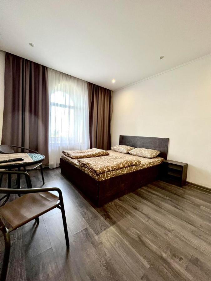 Нові Апартаменти 83 Ivano-Frankivsk Exteriér fotografie